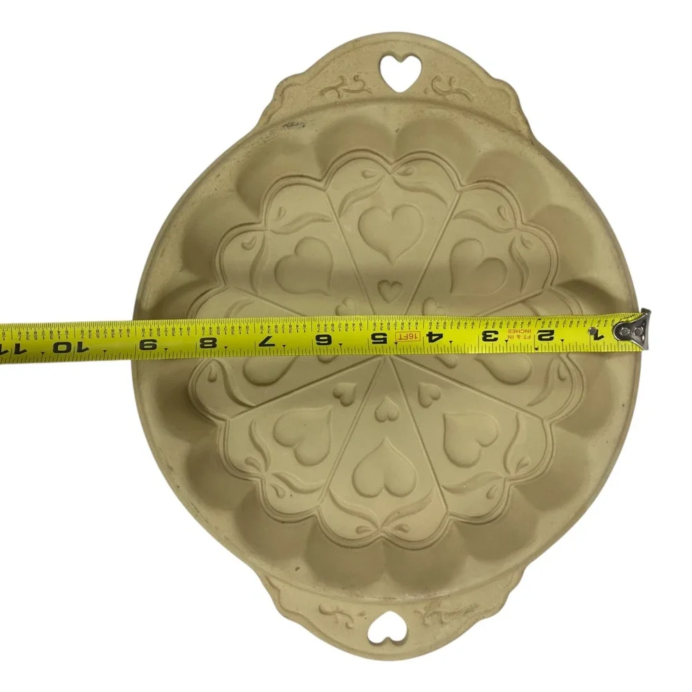 Brown Bag Cookie Art Heart Cookie‎ Mold Pan Stoneware Baking Dish